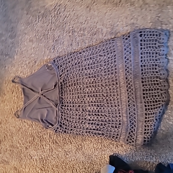 STUNNING GREY CROCHET STRETCHY DRESS - Picture 5 of 7